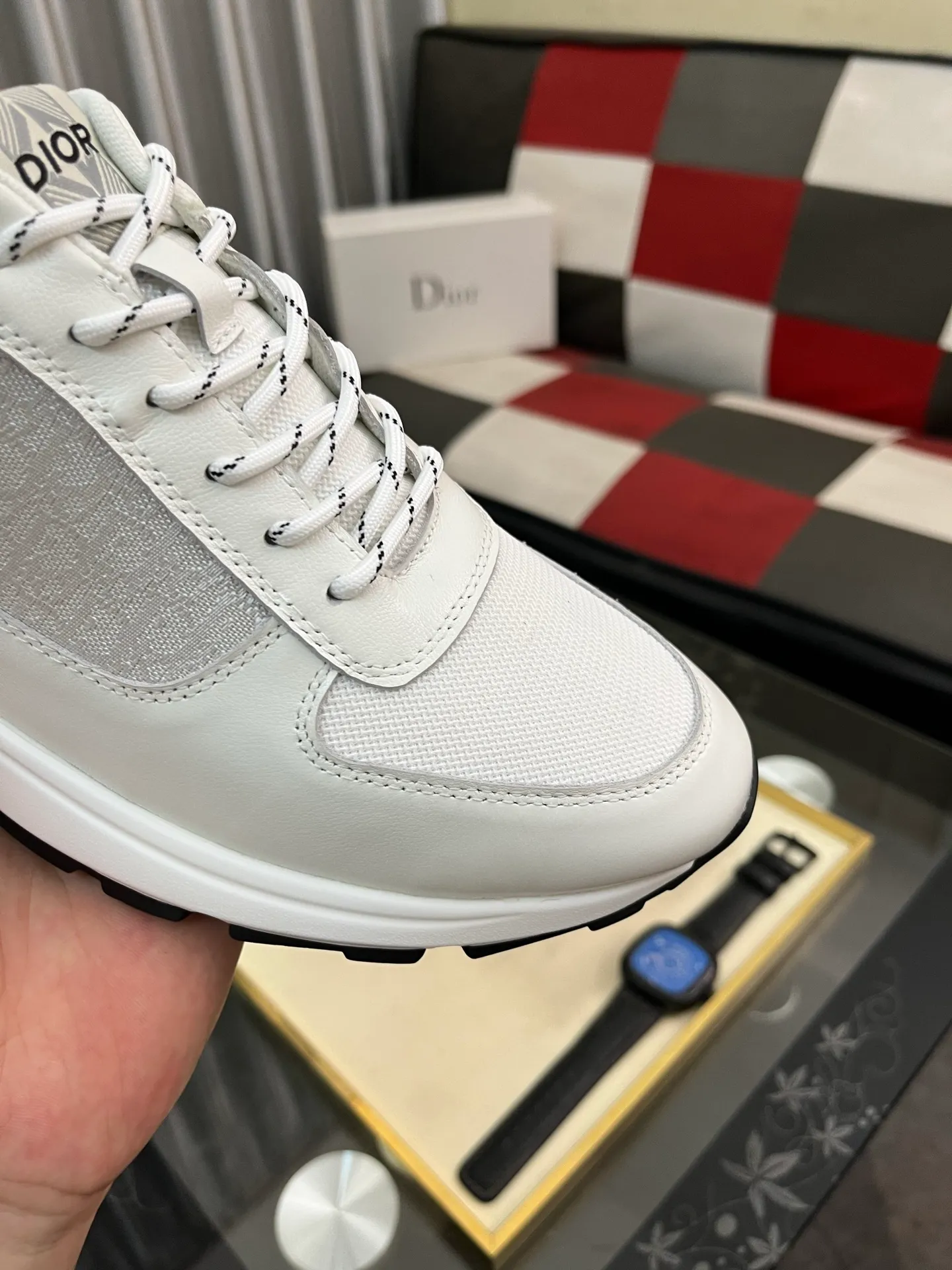 Men's shoes 💰440⌚️⌚️[Dior] The toe is designed to be a bit wider, and the upper foot comfort is perfect. The threads are beautiful, and it fits the pants perfectly. Decorated with various classic details, it is an ideal choice for daily styling. It can be matched with various casual items to create exquisite looks. Fabric: First-layer cowhide/lining sheepskin TPU original outsole Size: 38-444️⃣Colors available